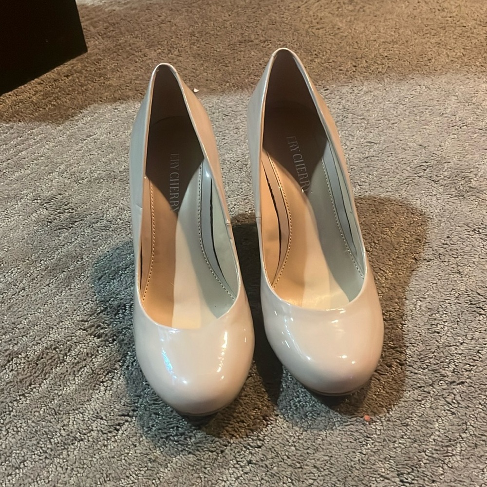 Very Cherry Nude Heels